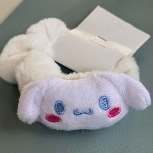 White Kids Plushie Cinnamoroll Hello Kitty Scrunchie